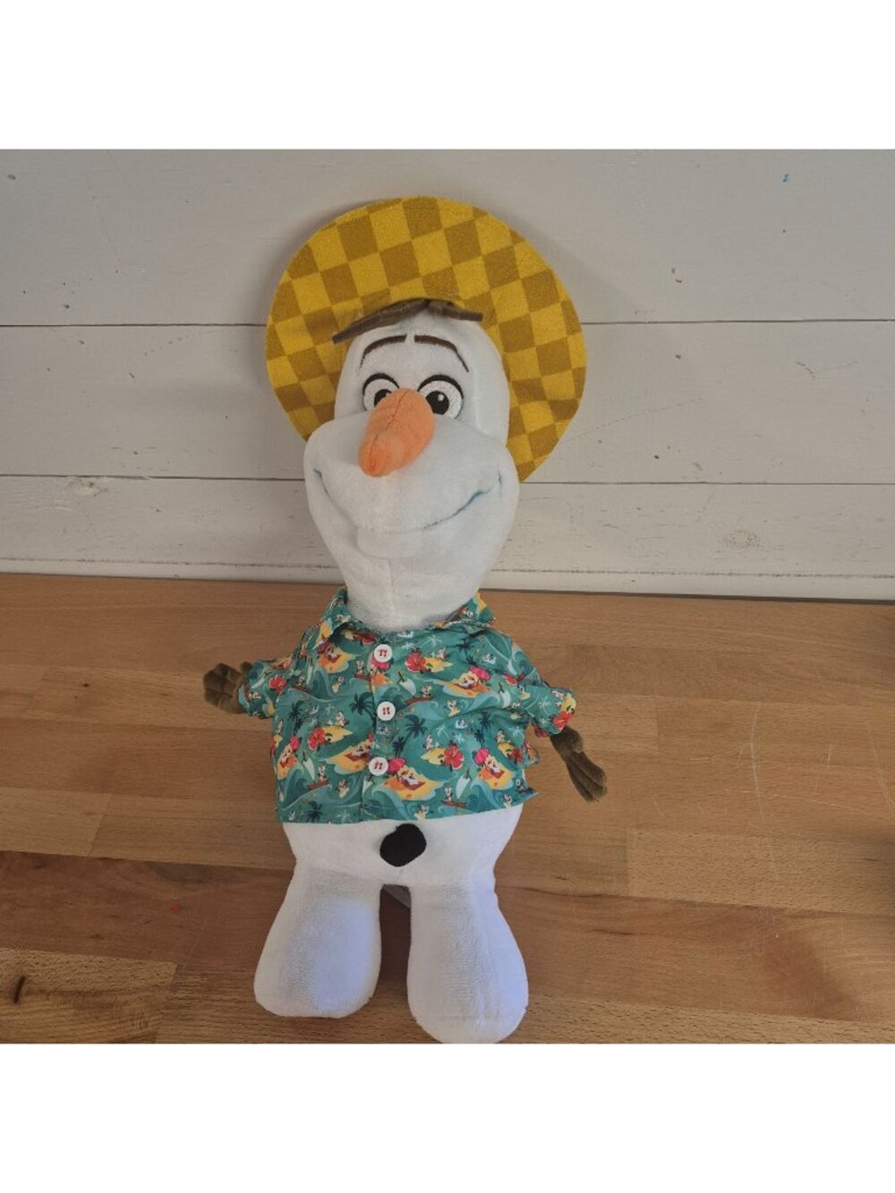 Build‎ a Bear Disney Olaf Plush Toy With Hawaiian Shirt & Checkered Hat 13" Tall